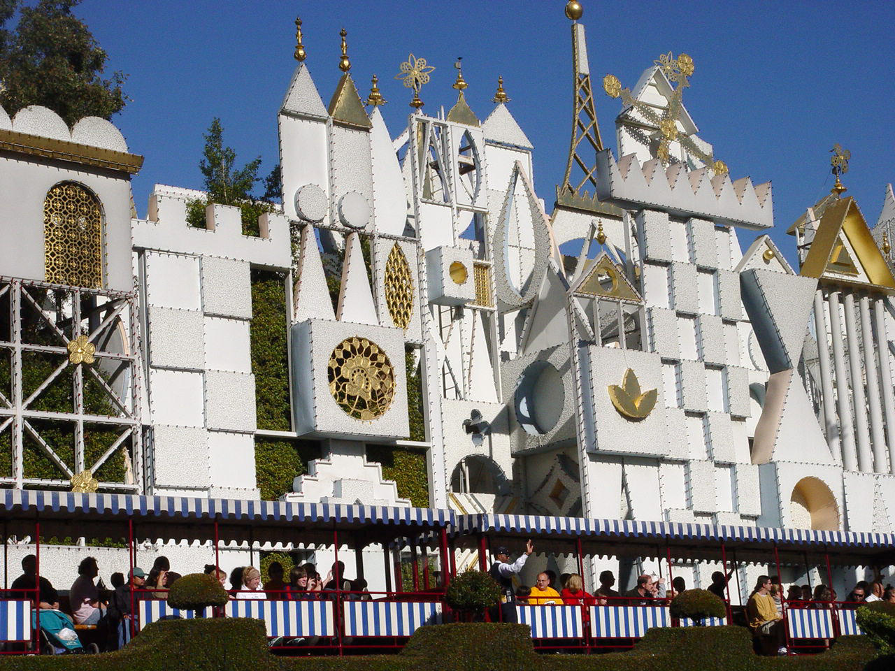 Disneyland  Christmas Eve 2004