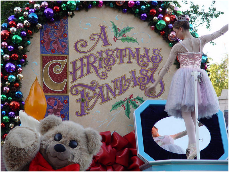 Christmas Eve At Disneyland 2005