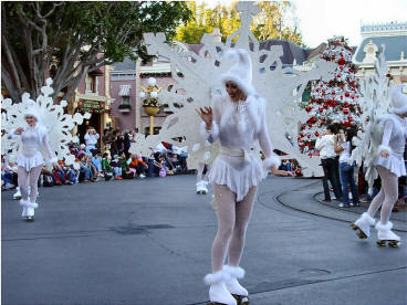 Christmas Eve At Disneyland 2005