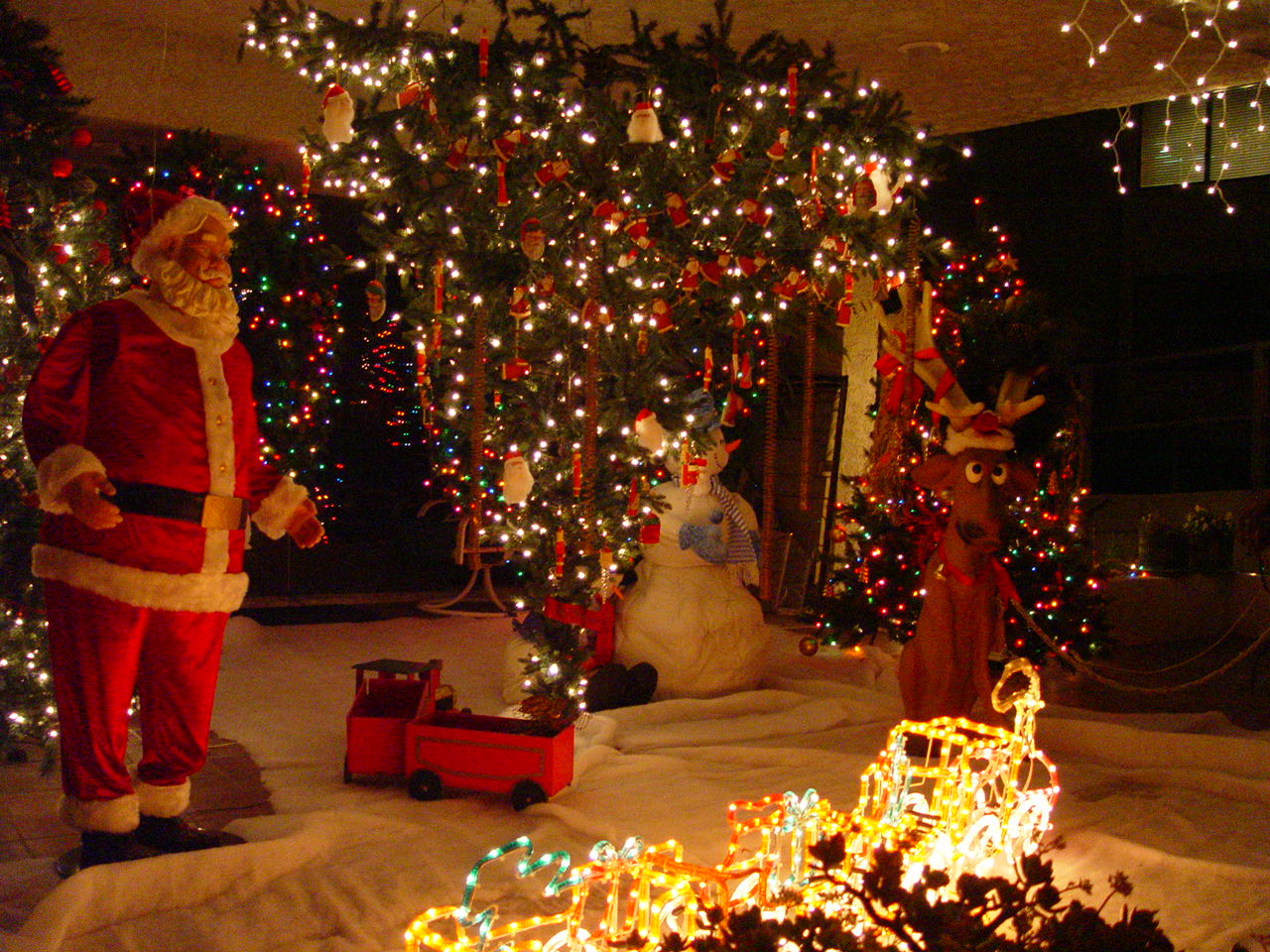 Naples California Walk Of Lights 2005