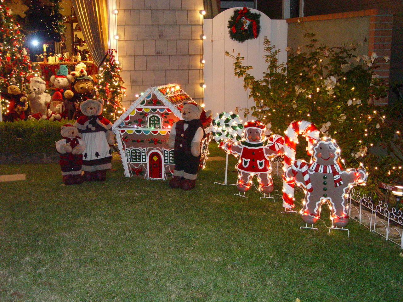 Naples California Walk Of Lights 2005