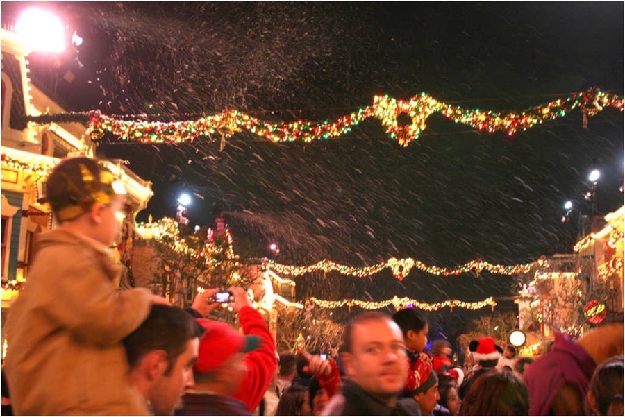 2006 Disneyland Christmas Parade