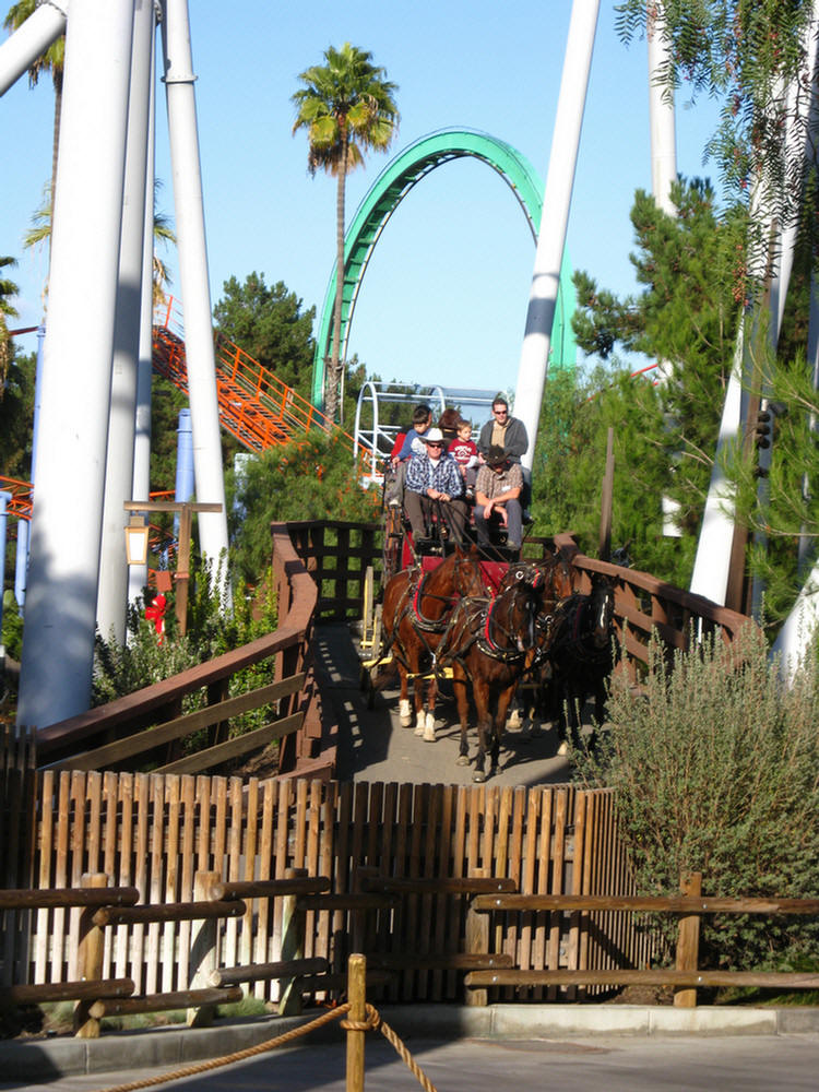 Knott's Berry Farm Christmas Visit