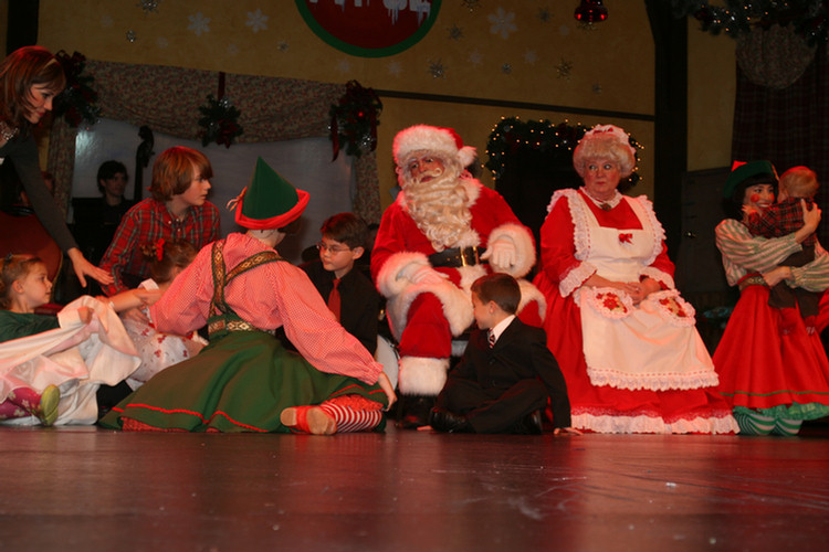 Christmas Play 2009 Kids Join In