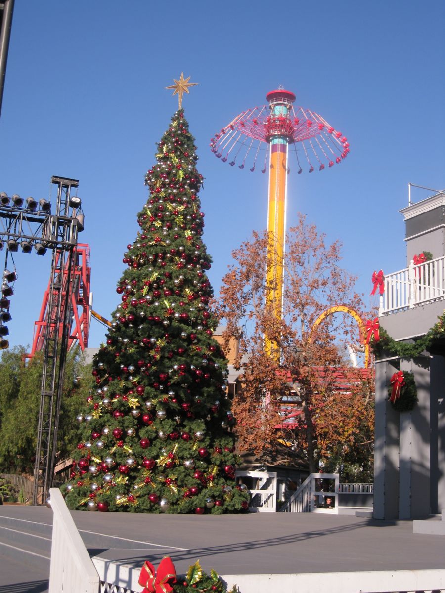 Knott's Berry Farm visit for Christmas 2006