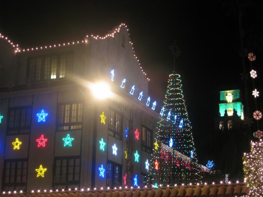 Mission Inn the day after Christmas 2011