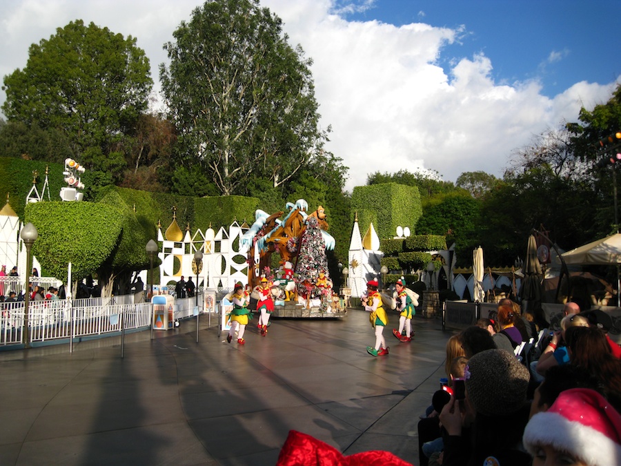 The Disneyland Christmas Eve  Parade  2012