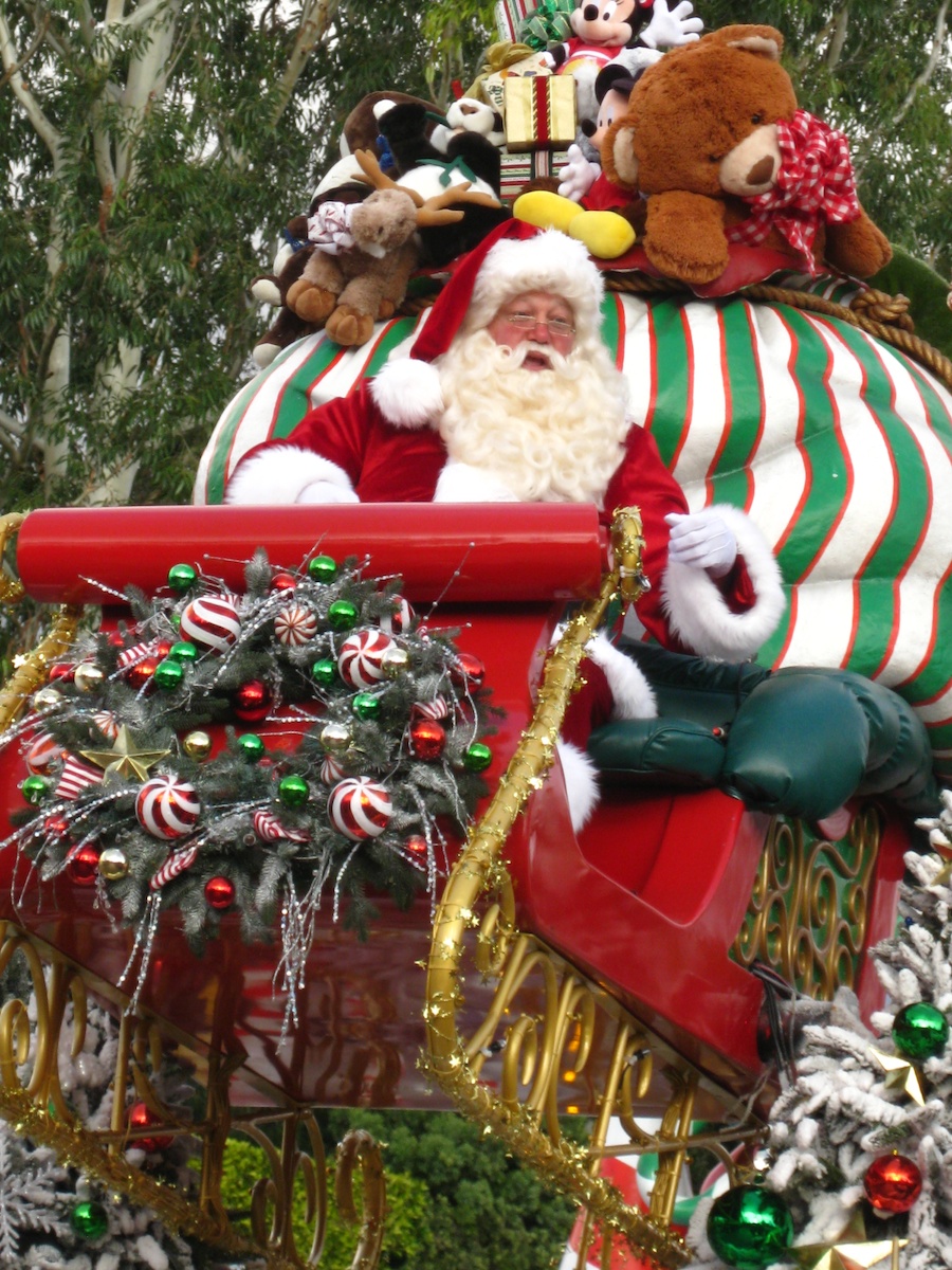 The Disneyland Christmas Eve  Parade  2012