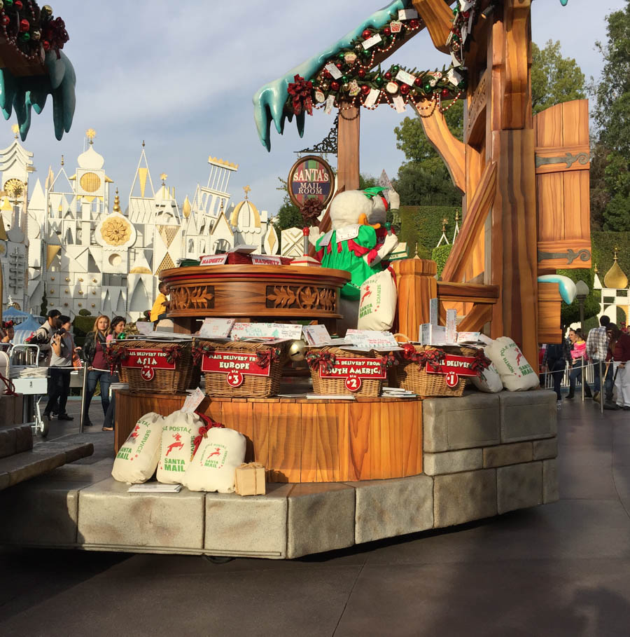 Christmas Eve Fantasy Parade at Disneyland 2014
