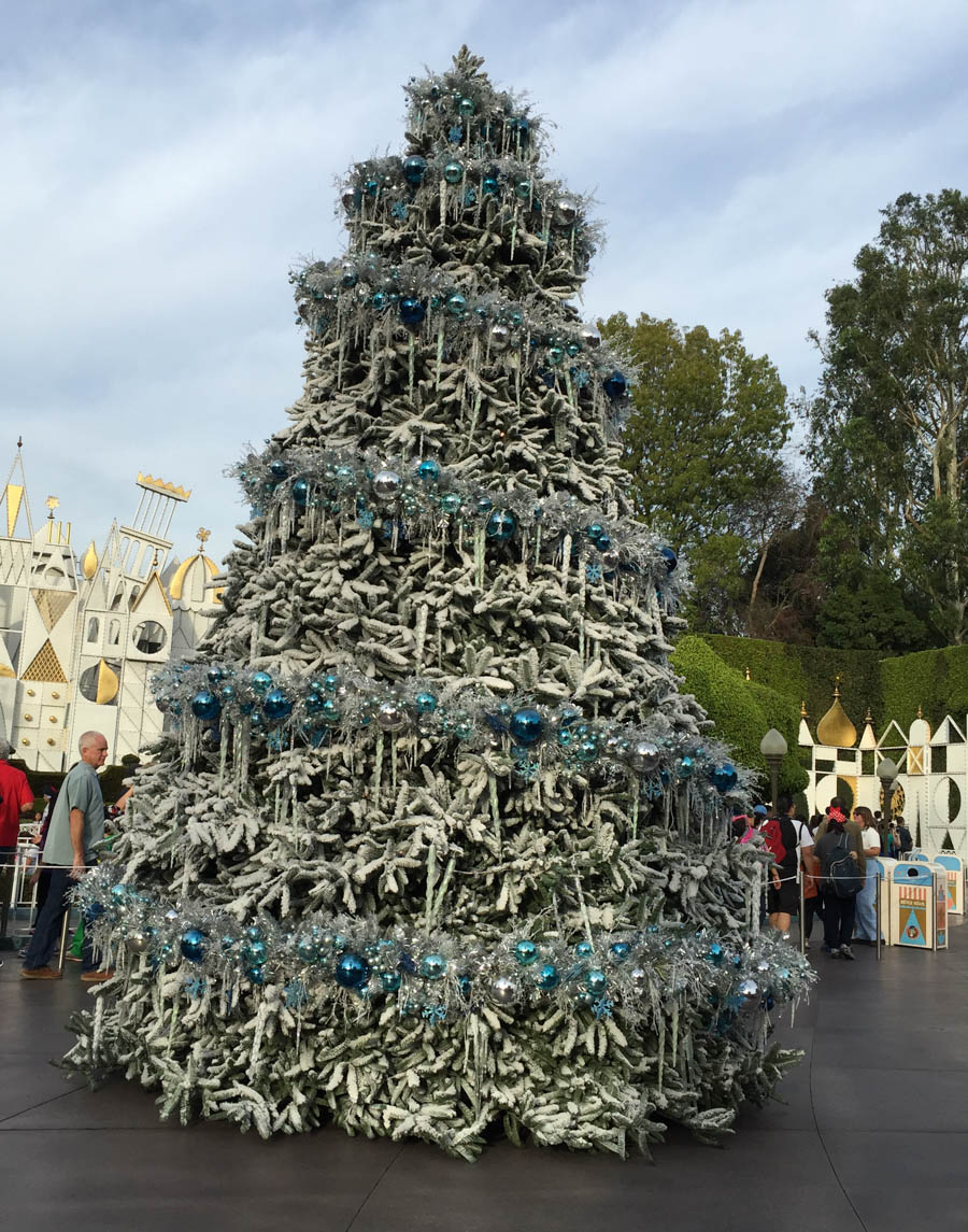 Christmas Eve Fantasy Parade at Disneyland 2014