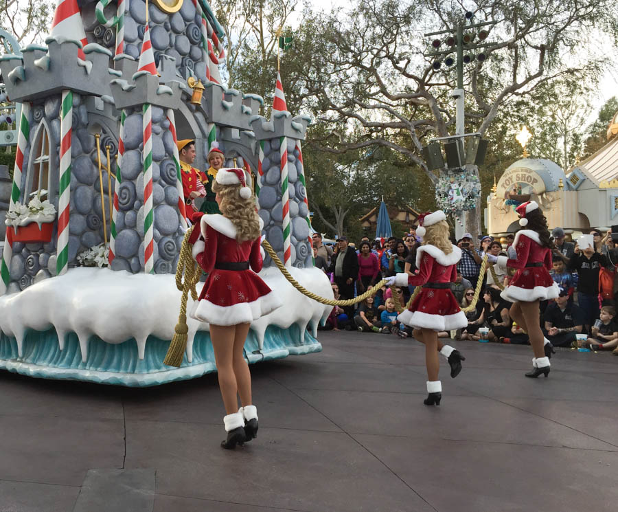Christmas Eve Fantasy Parade at Disneyland 2014