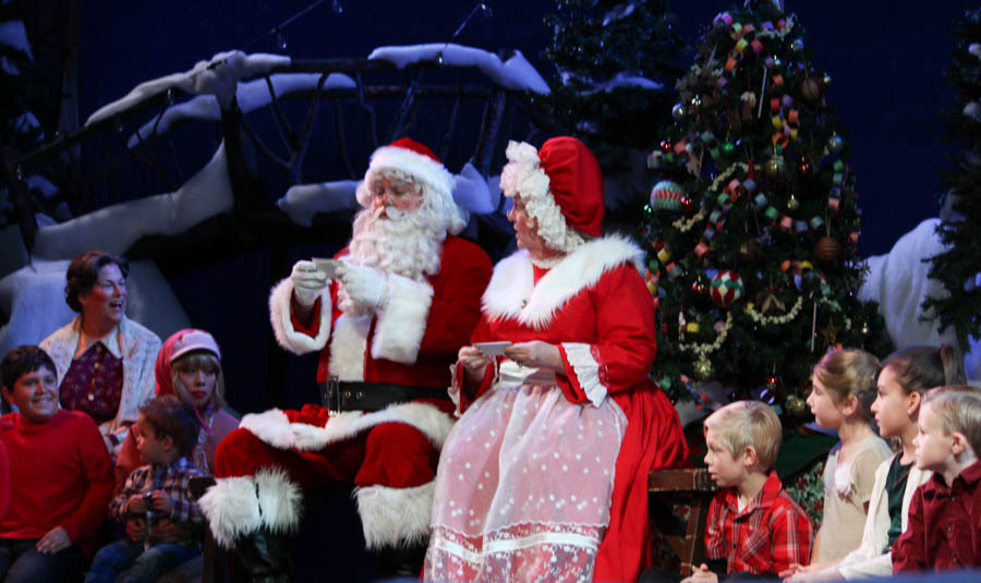 Santa gets help from the children at the 2015 Christmas Play