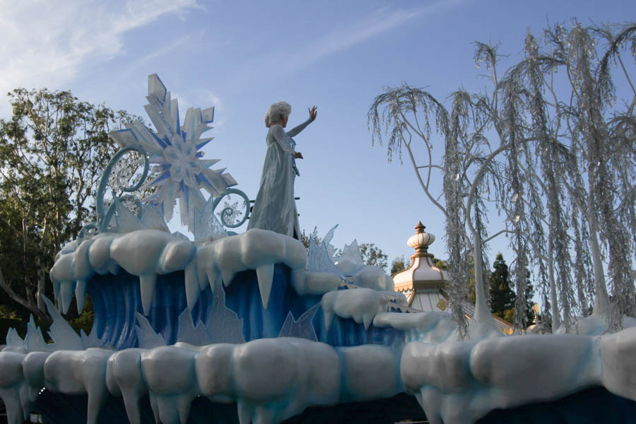 Disneyland Holiday Parade 12/24/2015