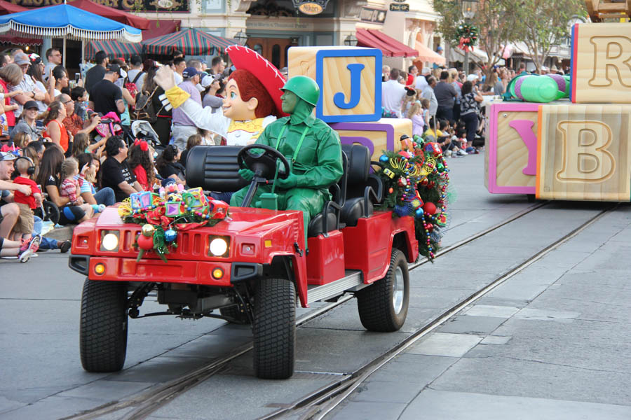 An early visit to Disneyland Christmas 2017