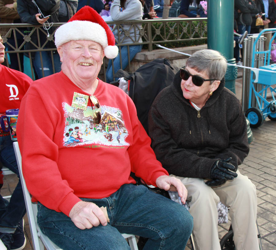 Christmas Eve 2018 Parade At Disneyland