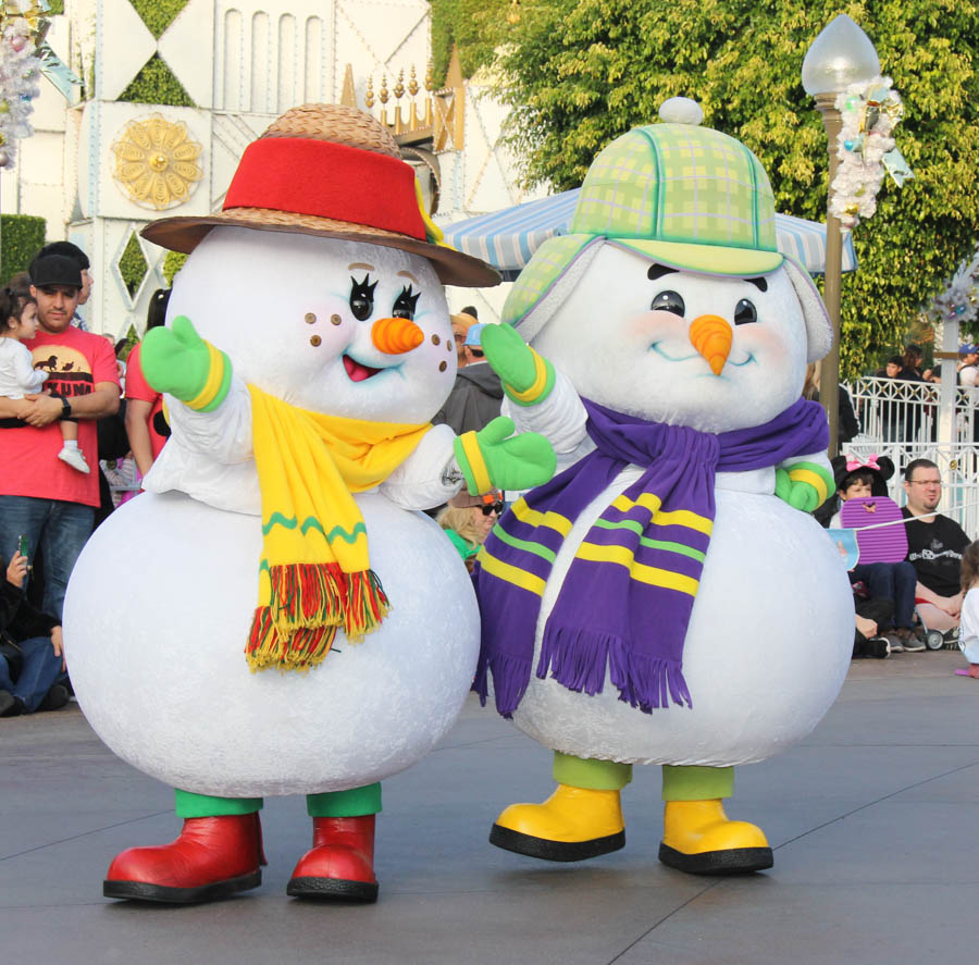 Christmas Eve 2018 Parade At Disneyland