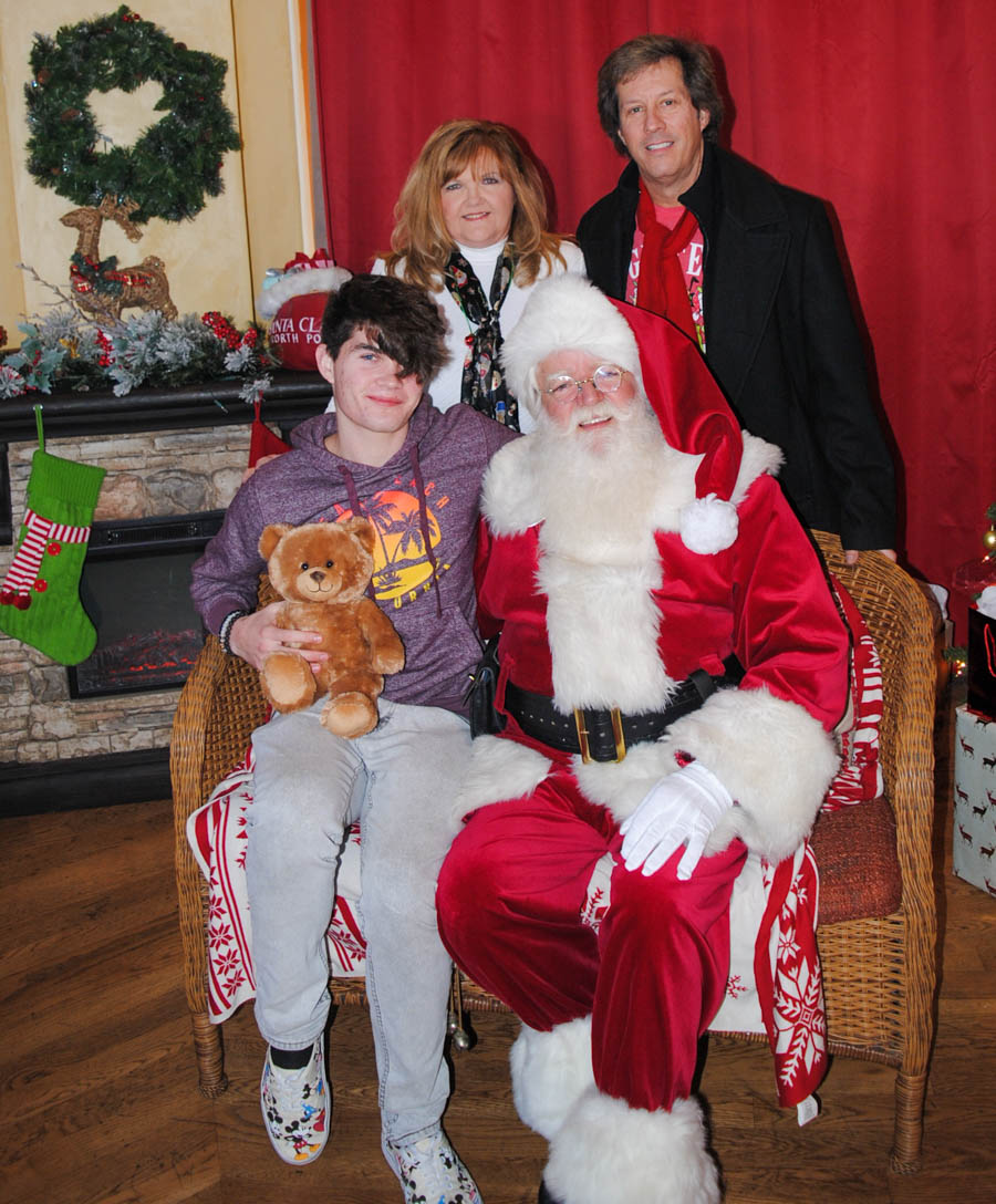 Visiting Santa Before Breakfast At Catal 12/24/2019