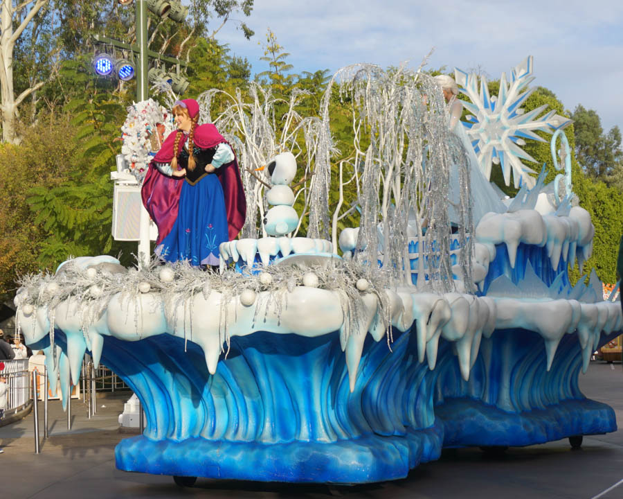 Disneyland Christmas Parade 12/24/2019