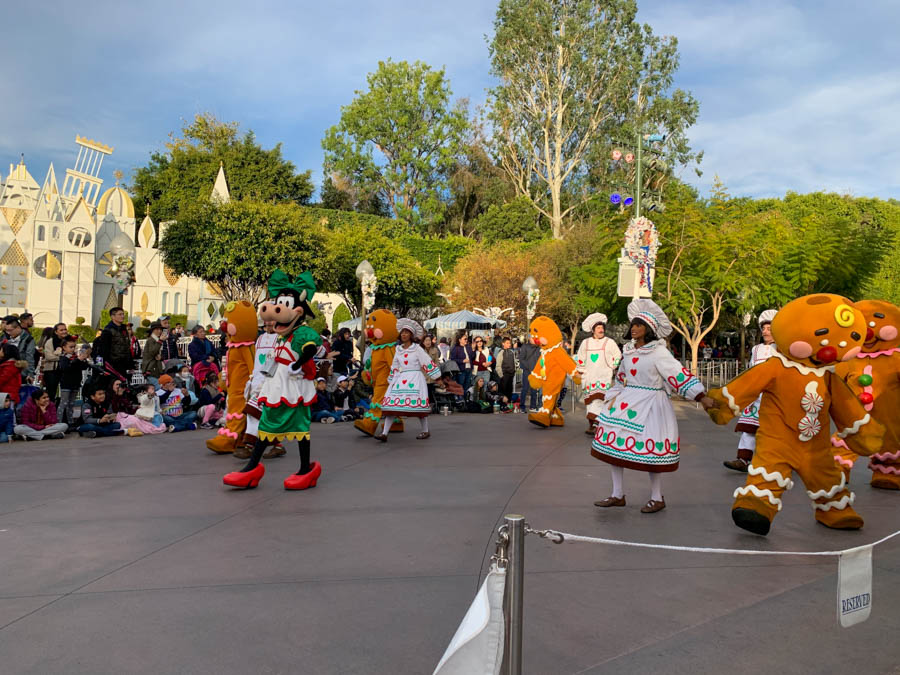 Disneyland Christmas Parade 12/24/2019