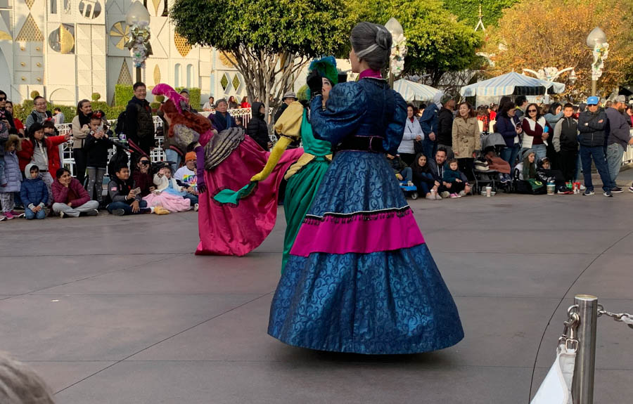 Disneyland Christmas Parade 12/24/2019