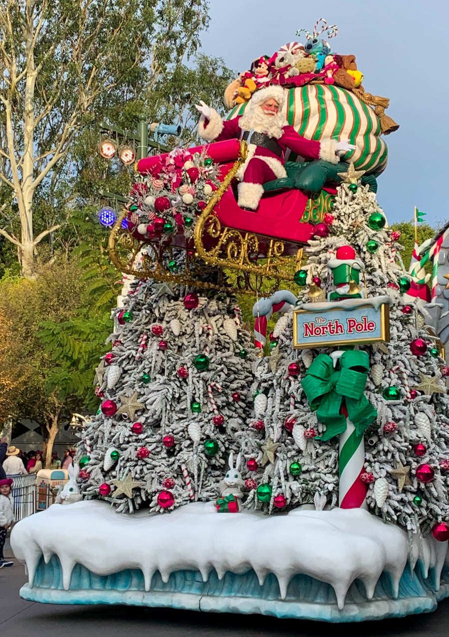 Disneyland Christmas Parade 12/24/2019