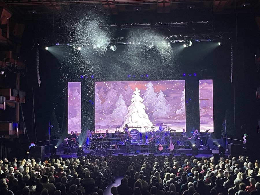 2023-11-30 Manheim Steamroller at Cerritos
