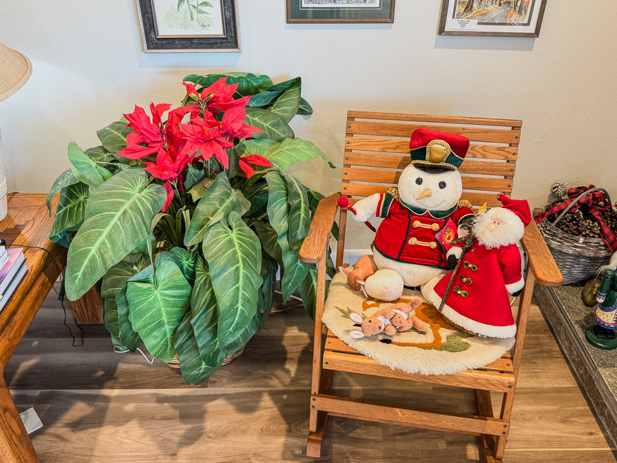 2025-12-03 Decorating For Christmas 2025