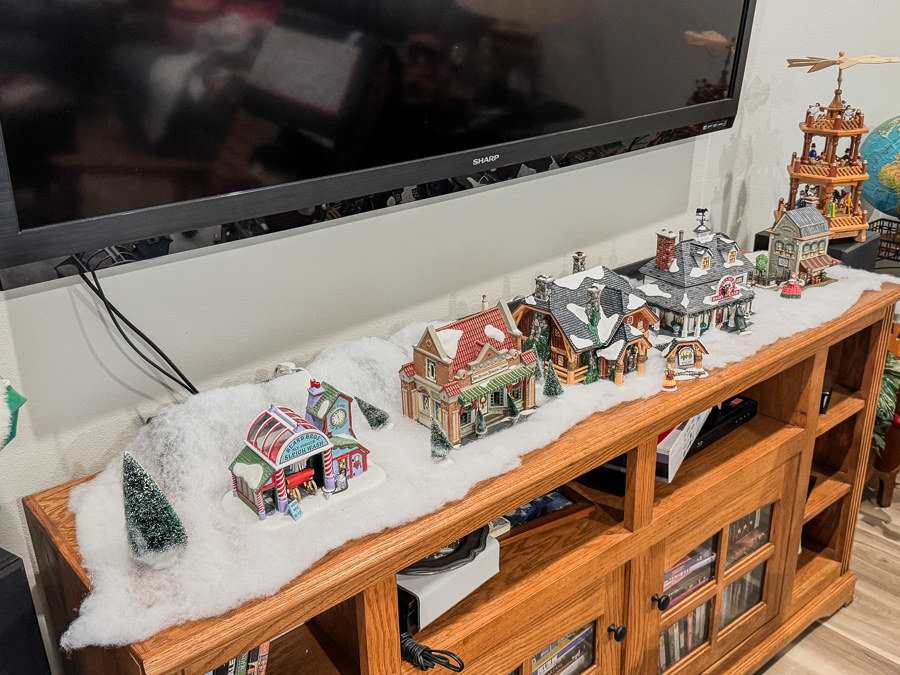 2025-12-03 Decorating For Christmas 2025