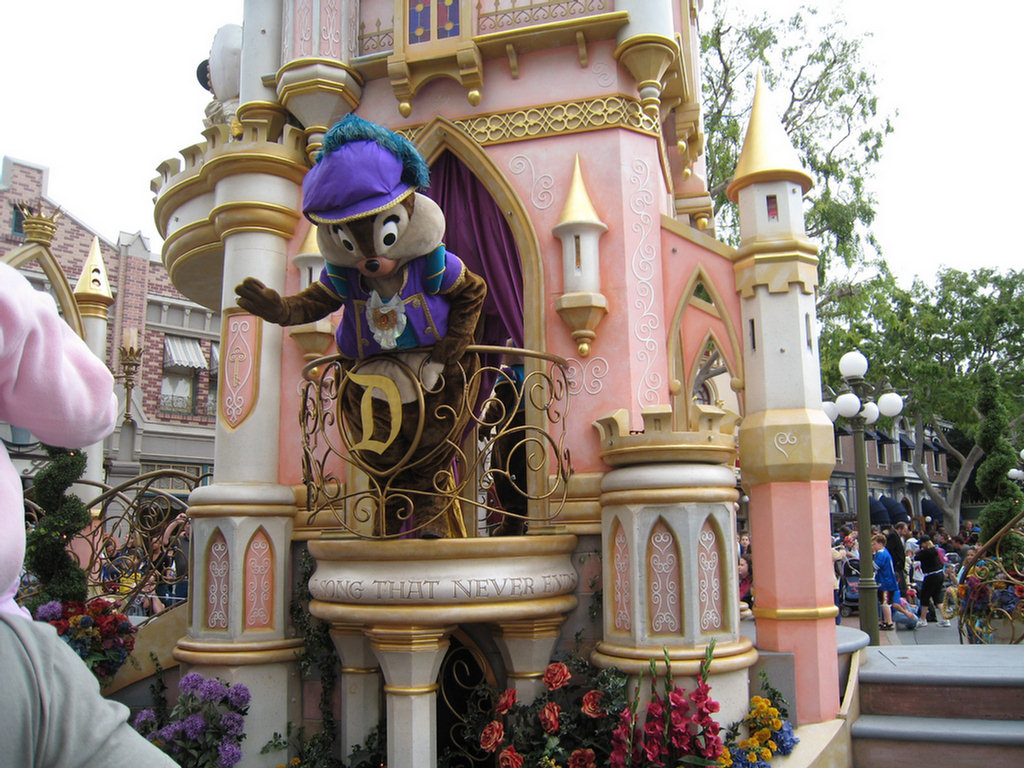 Easter At Disneyland With Dave McTevia