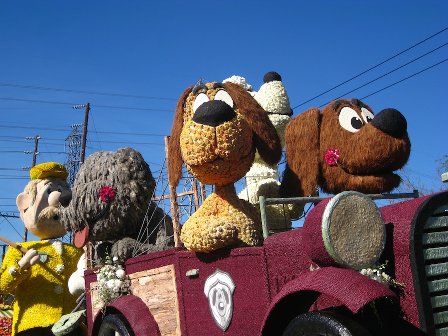 2014 Rose Parade floats and Dining at Cafe Santorini in Downtown Pasadena