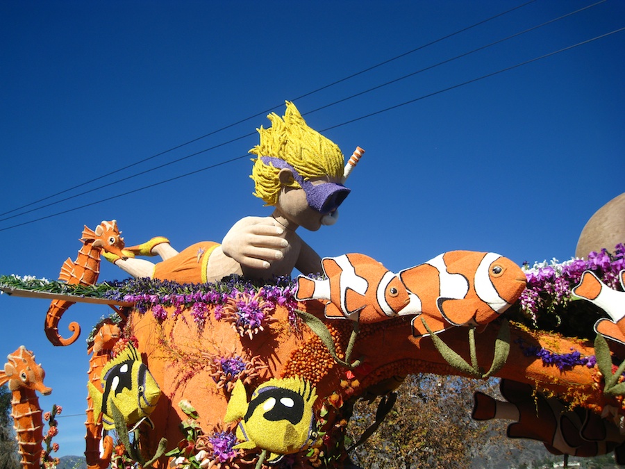 2014 Rose Parade floats and Dining at Cafe Santorini in Downtown Pasadena