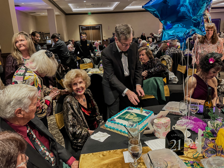 2025-12-31 New year's Eve At The Elks