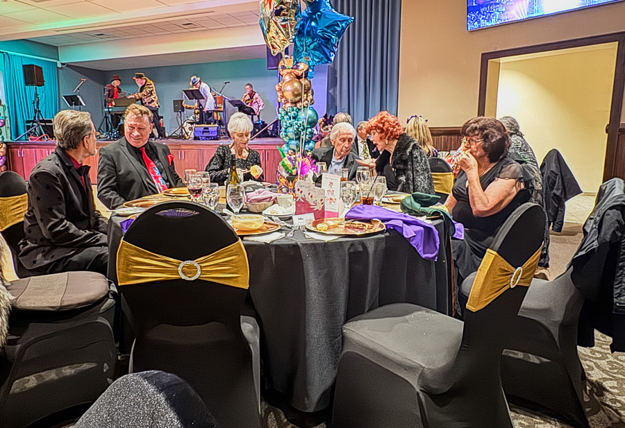 2025-12-31 New year's Eve At The Elks