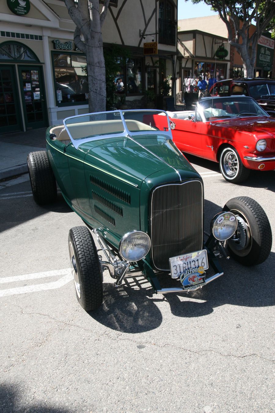 Seasl Beach Car Show