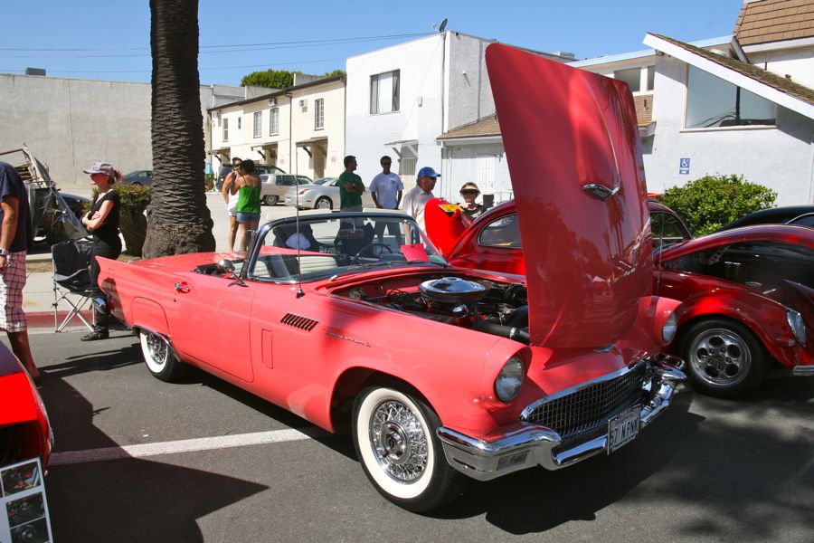 Seasl Beach Car Show