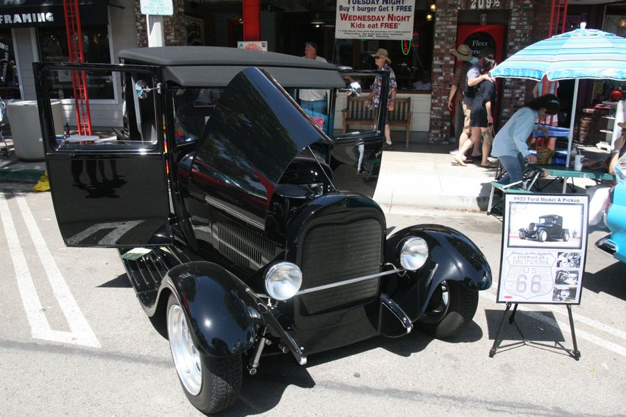 Seasl Beach Car Show