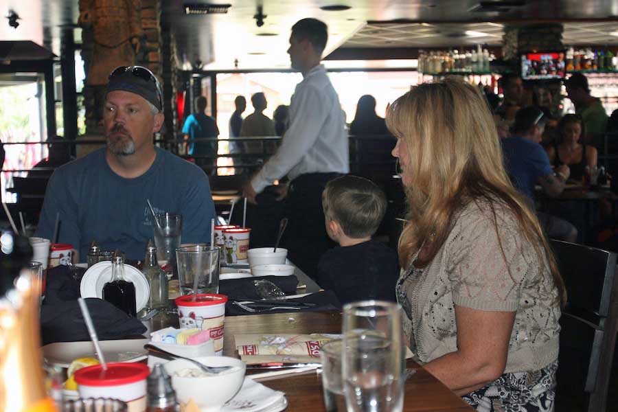 Lunch and the Aquarium with family 9/21/2013