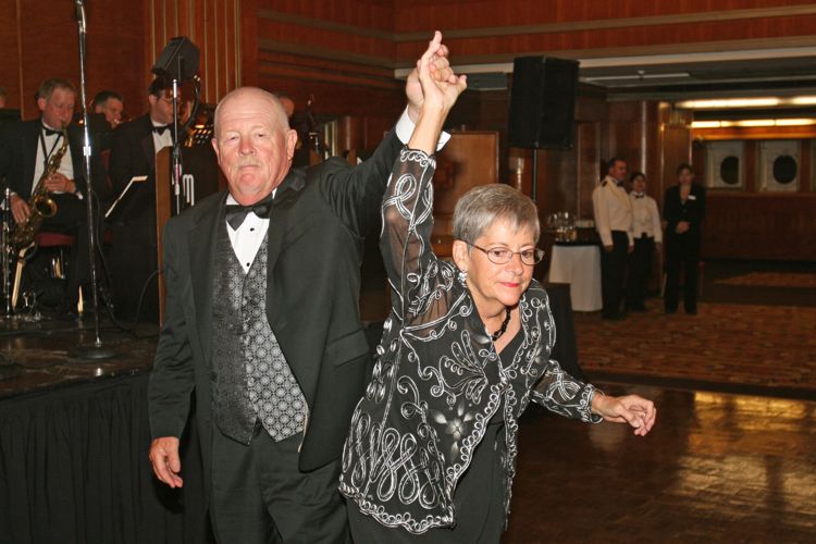 Inside the Art Deco 2010 Dance