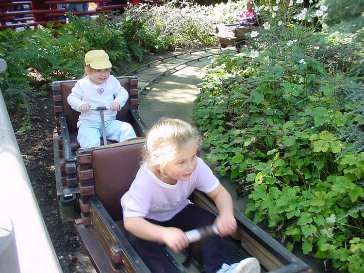 Knott's Berry Farm 2000