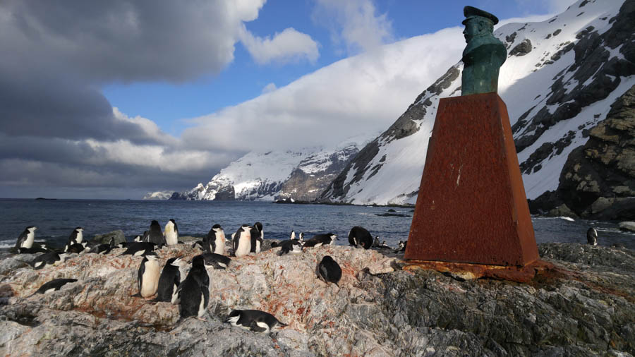 Visiting Elephant Island 12/9/2016