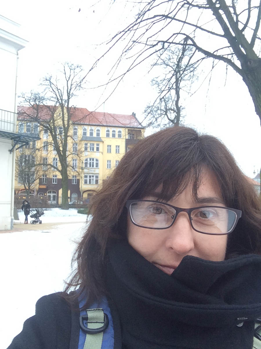 Cyndy and Harper visit Haley in Germany January 2017