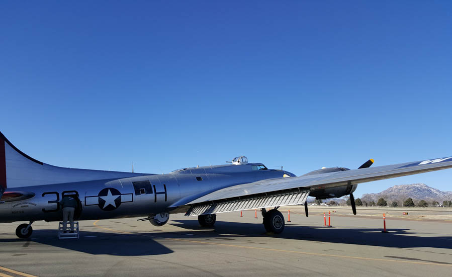 Hans and John go flying in a B-17 flight 2/4/2017