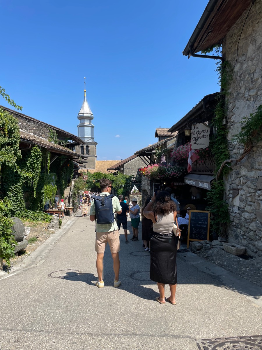 2025-08 Bob & Donna Go To Europe