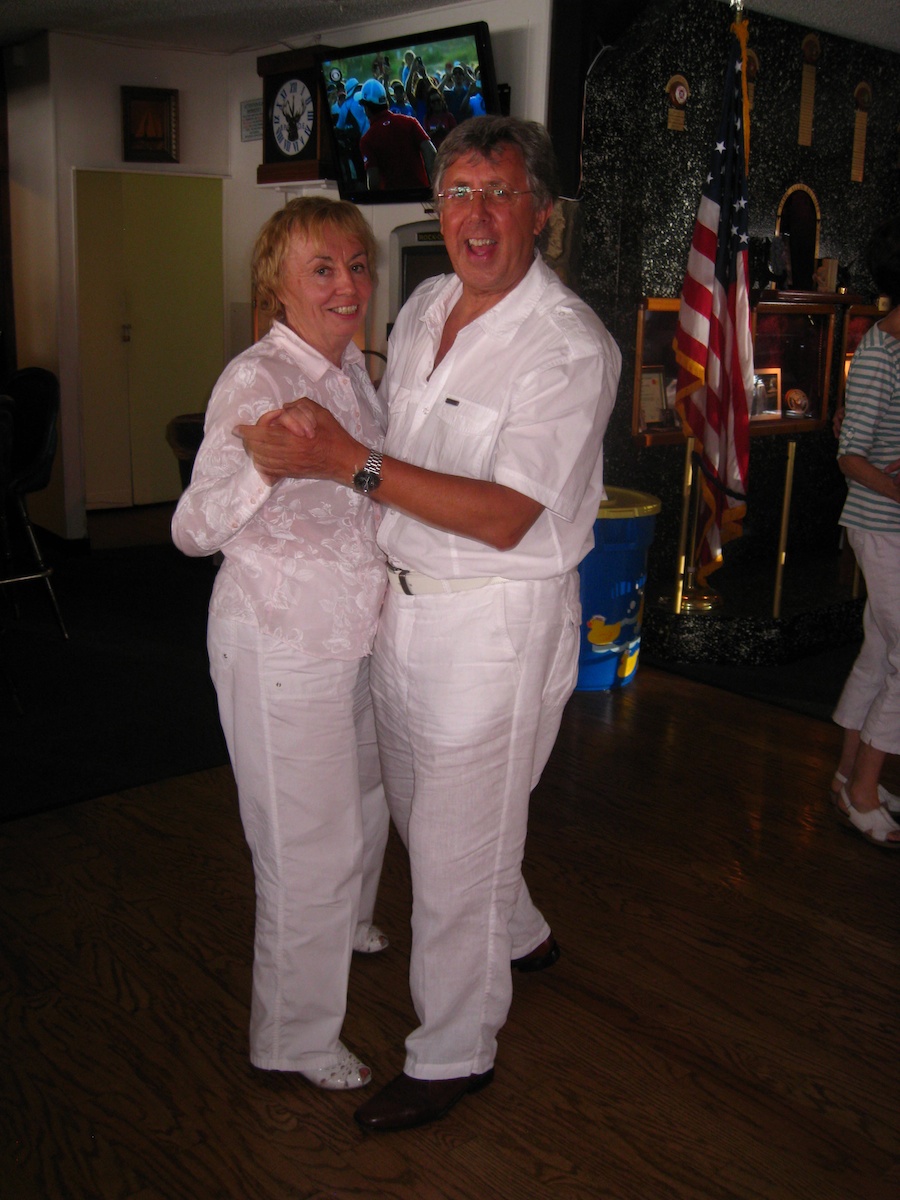 Sunday dancing with friends