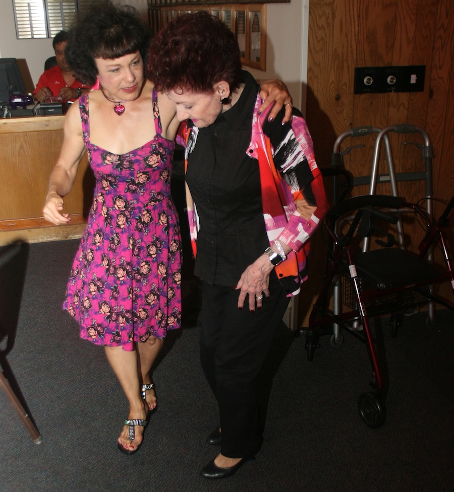 Lisa &  Fiona join us at the Elks September 7th