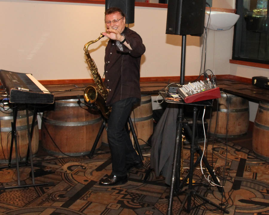 Dinner dancing at Old Ranch Country Club June 2019