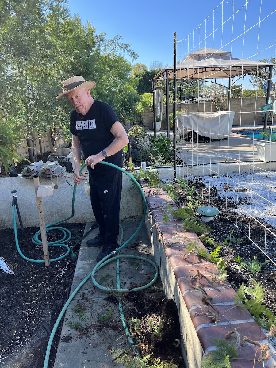 Mary & Paul's Casa Valencia Vegetable Garden being constructed