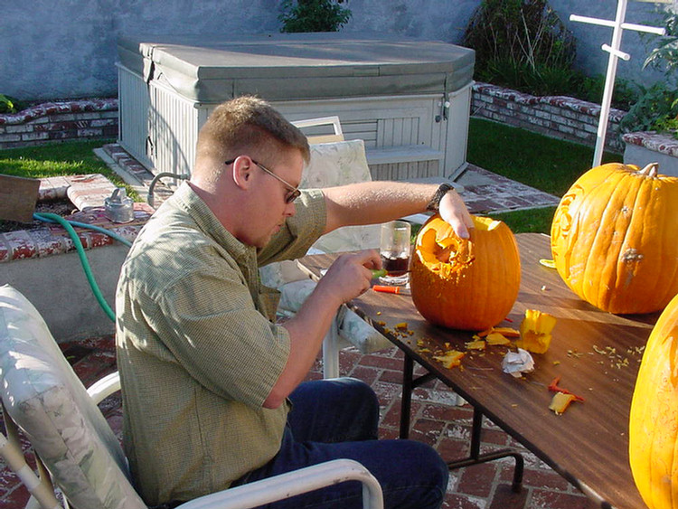 Halloween 2000 Pumpkin Carving