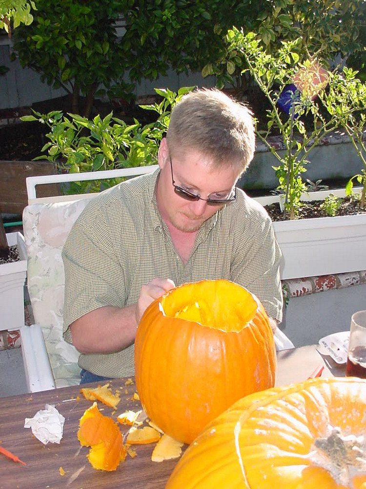 Halloween 2000 Pumpkin Carving