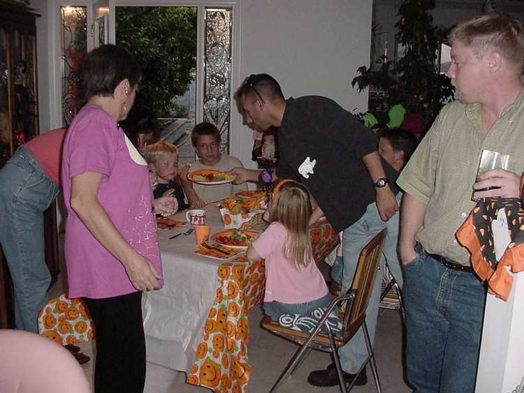 Halloween 2000 Pumpkin Carving